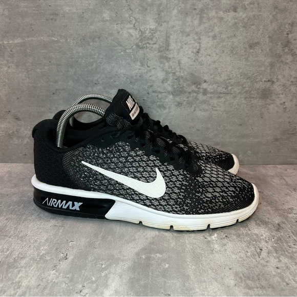 Nike Air Max Sequent 2 Running Shoes 852465-002 Womens sz 9 - black/white - Picture 1 of 6